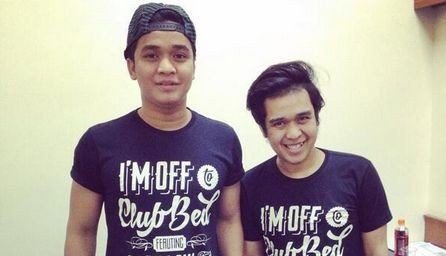 Saya akan selalu mengidolakan @bangbily selamanya