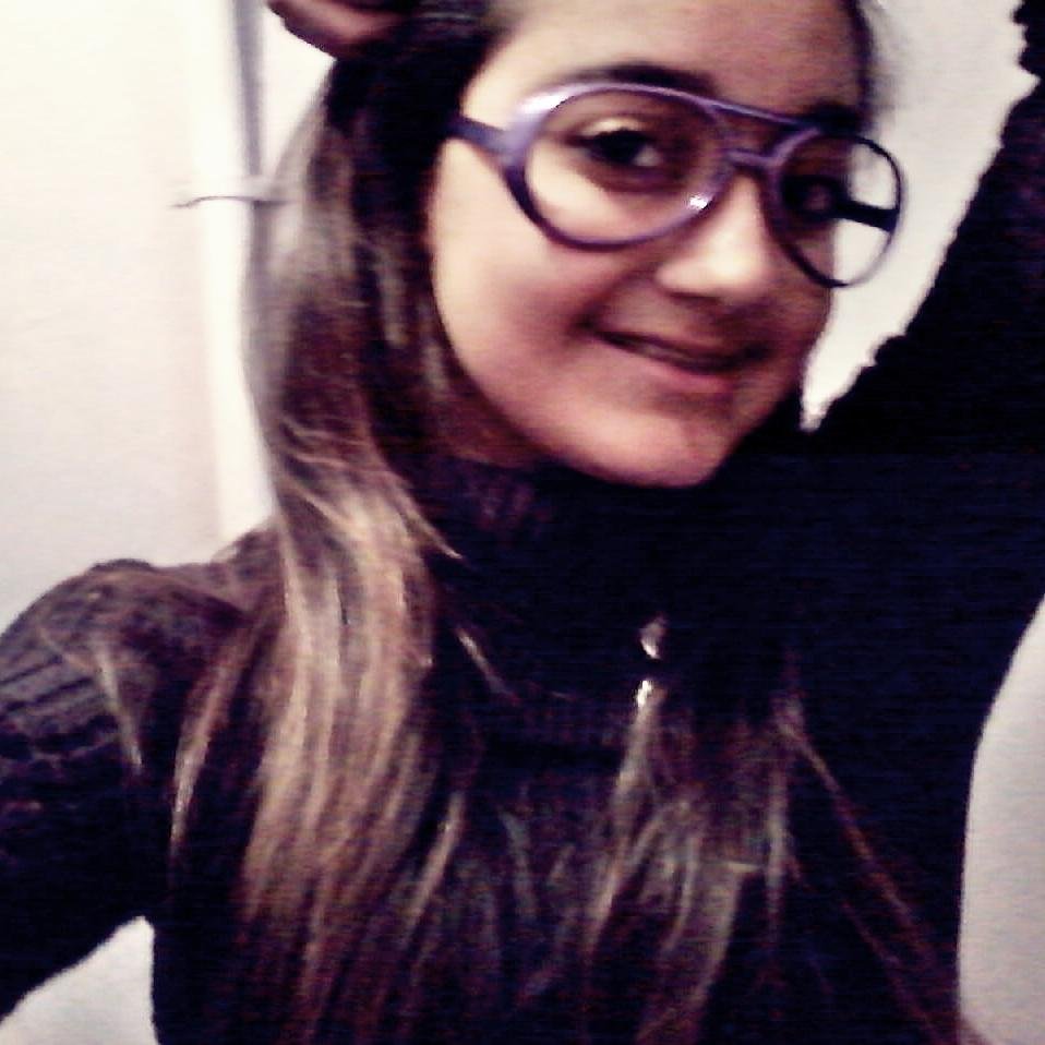 ♦ a minha imagem é você quem faz;
mas a minha vida, sou eu quem vivo !

http://t.co/wY1vUsv7zX *.*