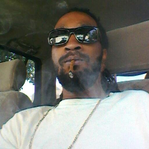 Cool ol dude rollin dem duubs