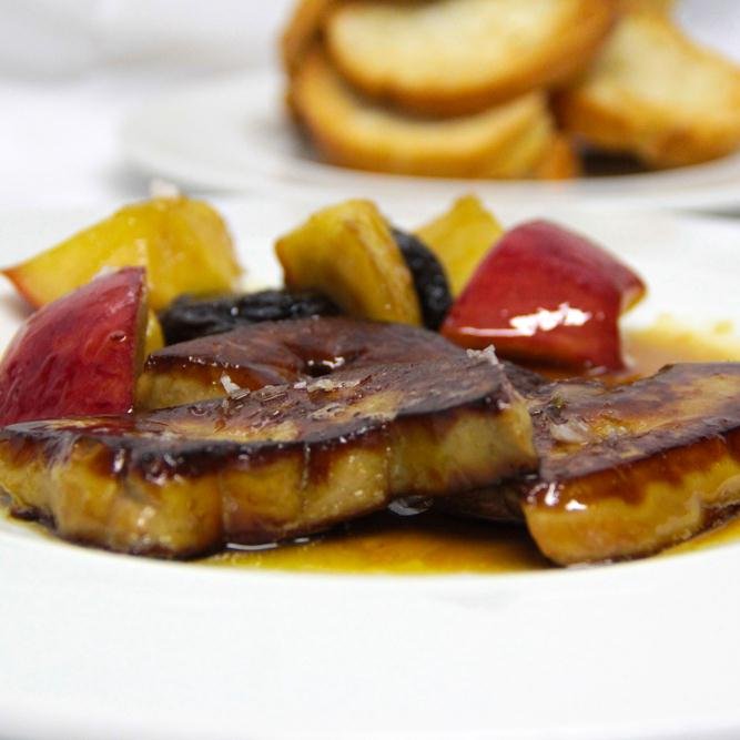 Restaurante La Calleja  teléfono de reservas 
91 854 85 63
 Calleja del Potro 6