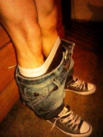 Buscando cualquier uniformado.. Fetiche por un buen abdomen y piernas