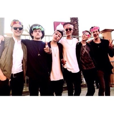 kianselbow's profile picture. ay .. i love o2l with all my heart 
ig- kians.elbow