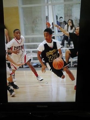 Mother of Richard Mudd 
2016 PG
5'10
