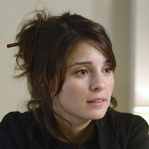 MelindaCharmed's profile picture. Daughter of Piper and Leo. I have 4 siblings. I love my aunts. Rp account