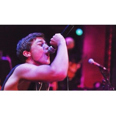 Congratualtions On Your reed follow ! 
Just remember he loves every single one of you ☺️ 
If ya want follow my personal ; @tbrwhitesides and ill follow back
