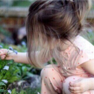 أُؤمنُ جداً أنّ النّوايا تجلبُ للمرءِ مايستحقّه.