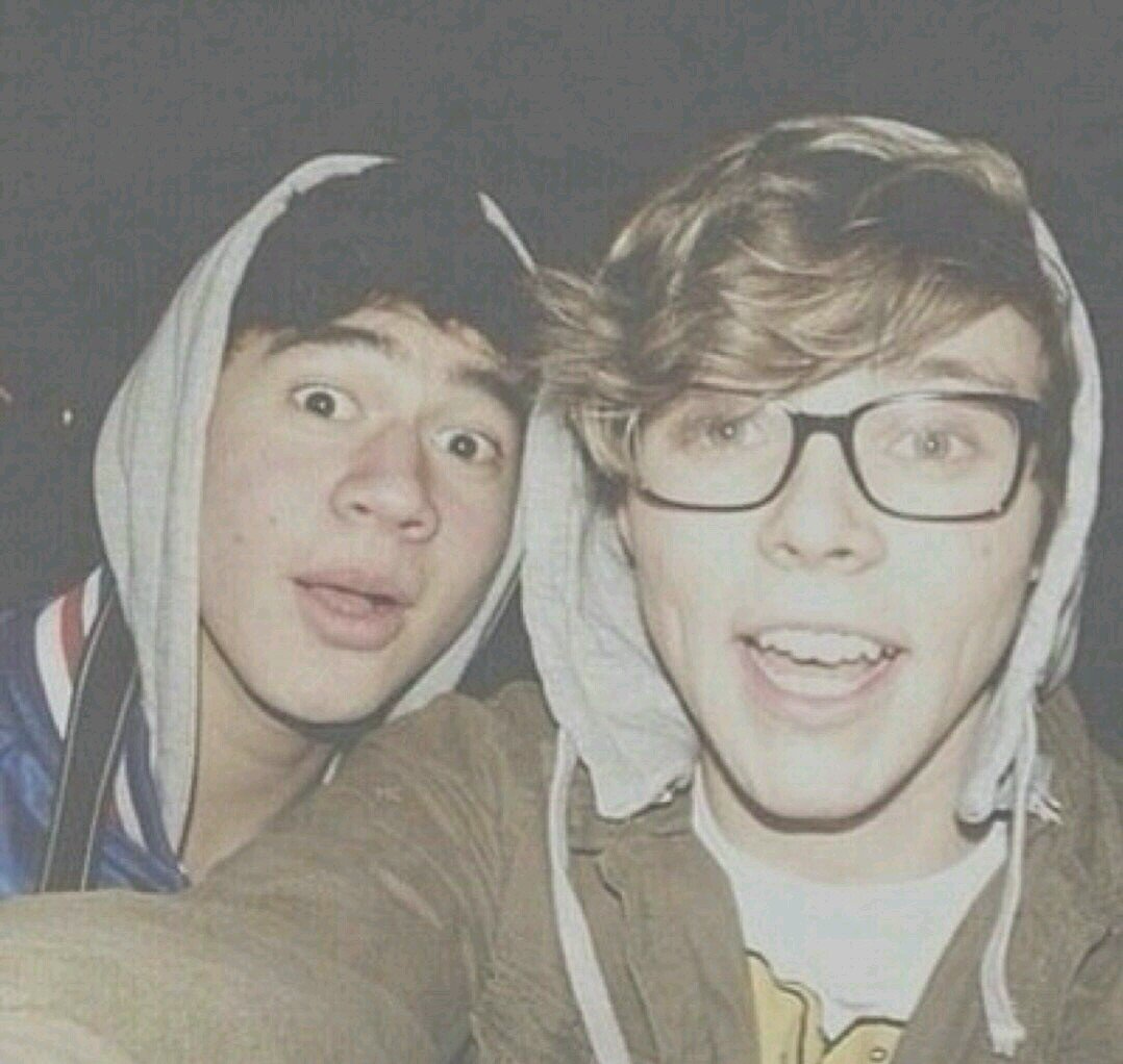 YOU DONT NEED TO FOLLOW BACK // voting account // free follow from @sxcialcxsuaIty