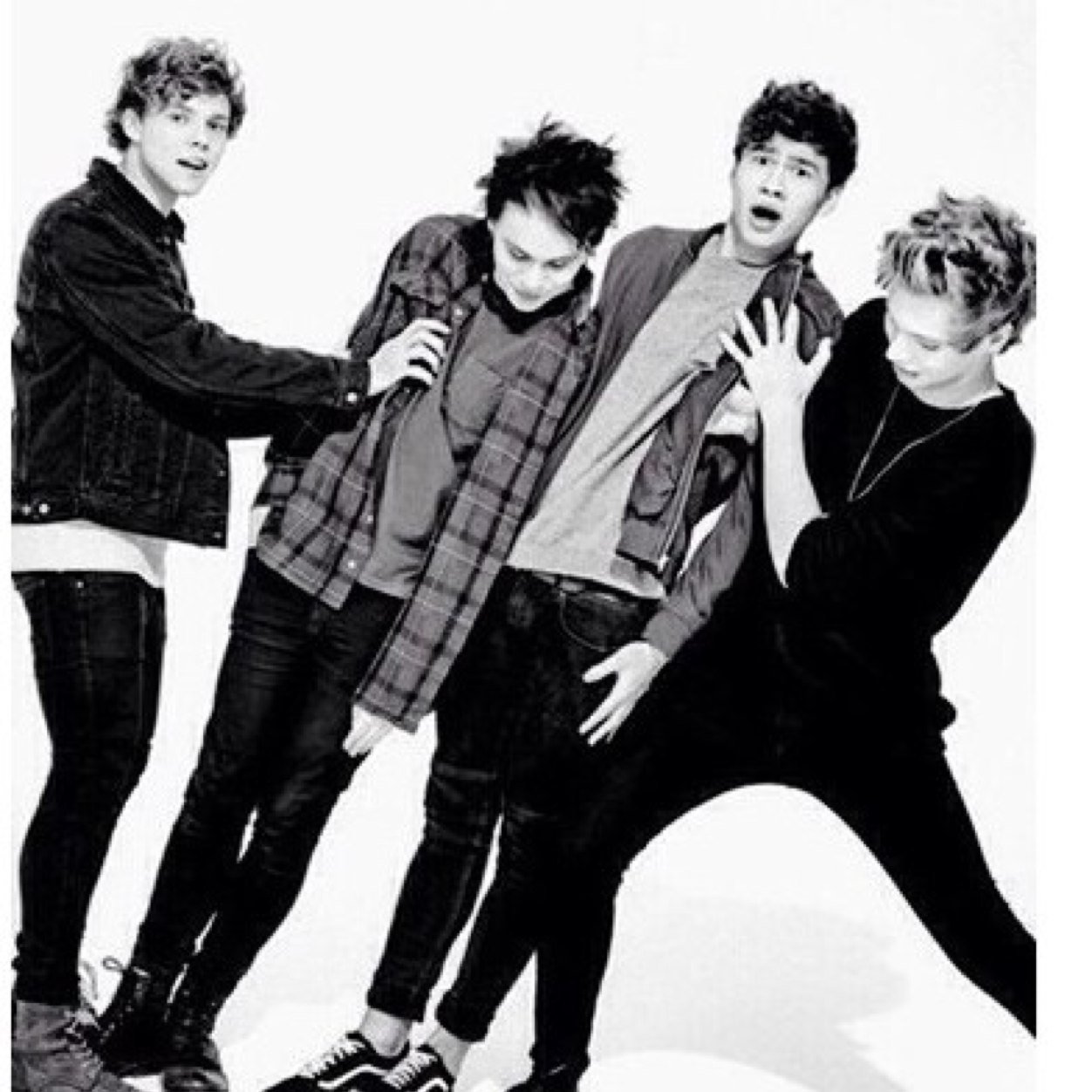 -5sos-  -all time low-