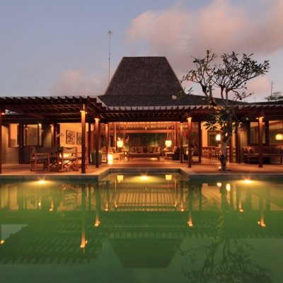 Private 4 bedrooms villa -- located on Batu Belig, Seminyak. Bali