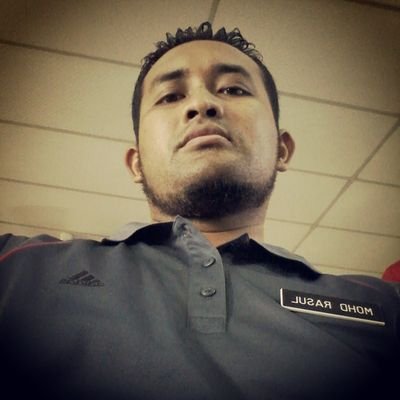 Ingin mengenali si empunya akaun ini? tanyalah jgn segan silu yer... ^^