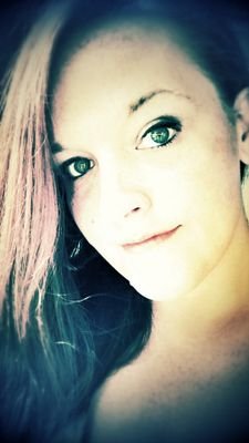 Jessie_Boo_Woo's profile picture. small town girl, with big hopes and dreams ✌
#Truebloods my life
I love my vine videos 
and my kids rule my home!