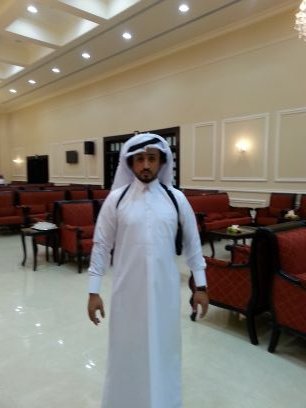 عظمت قلبك تخلقلك الأصدقاء & & وعضمت عقلك تخلقلك الحساد