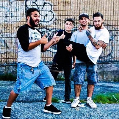 Pop Punk/Easycore band from Staten Island, NY. Est. 2013 @runsincircles_ @alex_loparnos @crazydrummer467 @thatkidpuppy
https://t.co/zhFfrrlBsi