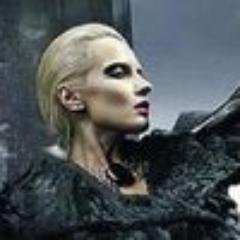 clearagetflour's profile picture. Мягкую землю и кошки царапают