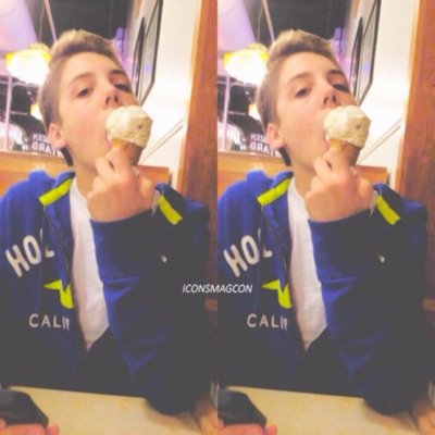 i gave you a free follow because you are amazing and you make me happy. i love you, follow my main ill follow back ! @weeklywilk ❤️❤️