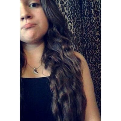 Because If I Let Youu In , You'll See How Truly Broken I Am .. And Leave ..