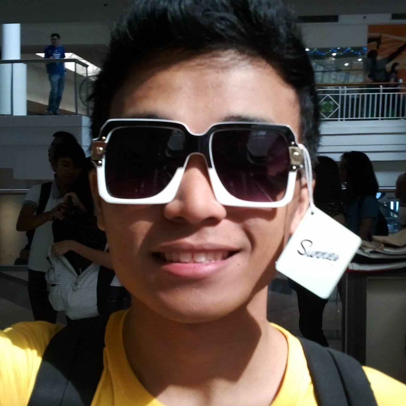 dharzdaryl's profile picture. 