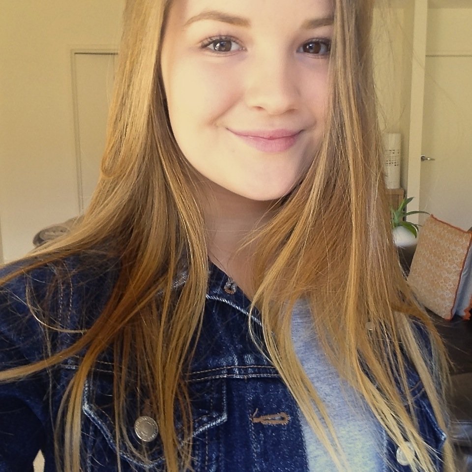 cdyer198's profile picture. ✿