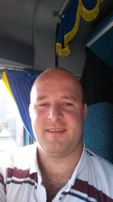 hennessyrory's profile picture. truck driver from West Cork! take very little of what I say seriously 😂😂