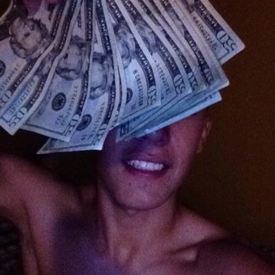 justinsalazar10's profile picture. I trap & she strip
