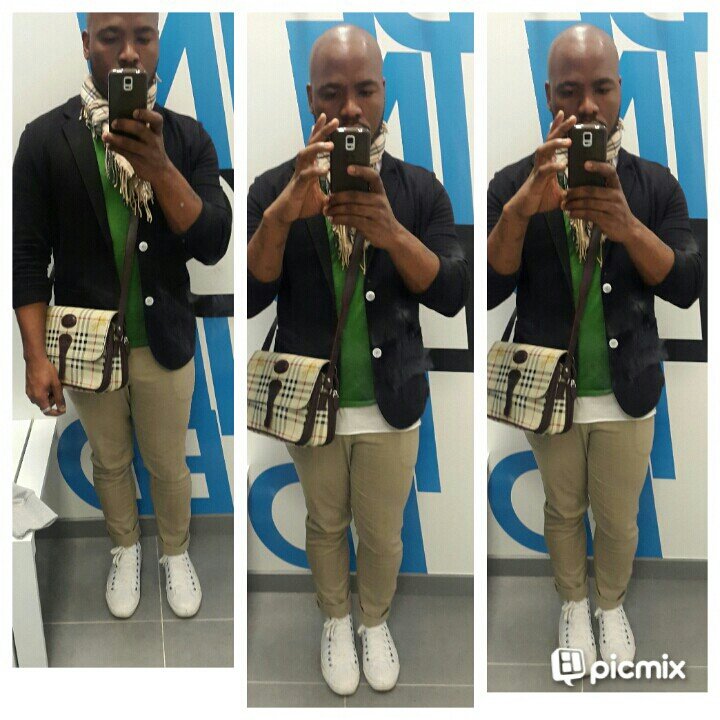Brother,son,chef,Kaizer chiefs Supporter,Gym Freak and great god believer...so google me Bitch.. Instagram @bongagaga