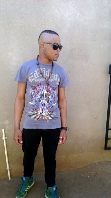 KagisomanK's profile picture. M*ther f*cker Never Loved Us