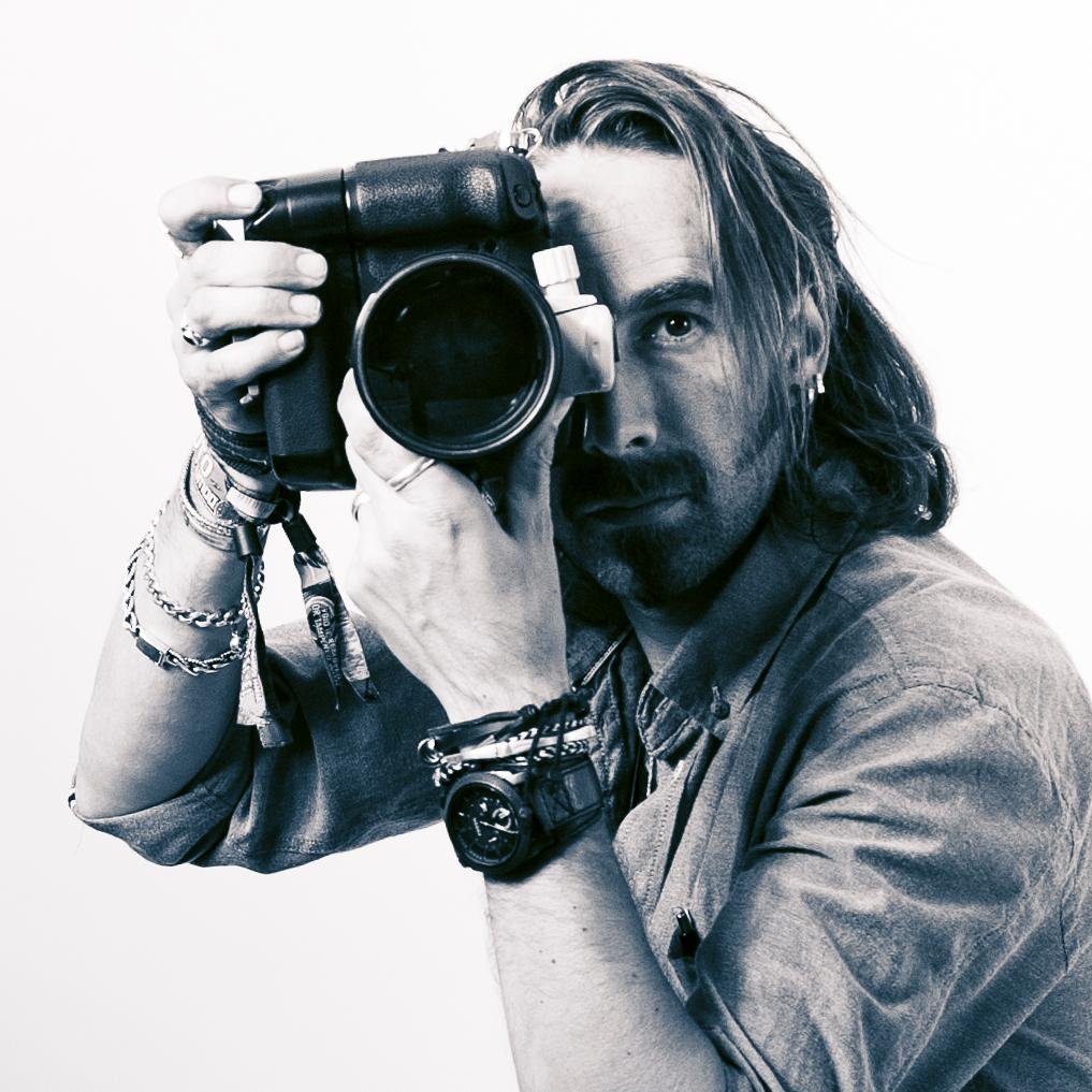 Filip (Filski) Gierlinski
Pro Photographer | Traveller | Adventurer    London based but shooting worldwide - oh and i do enjoy the odd glass of red.