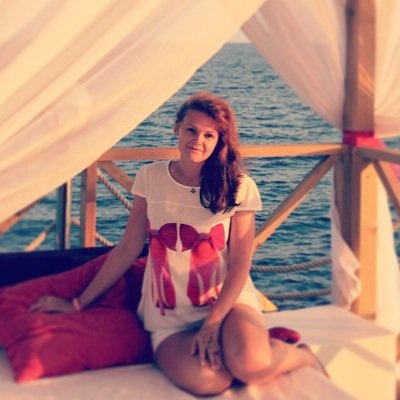 mariakisets's profile picture. Mad artist