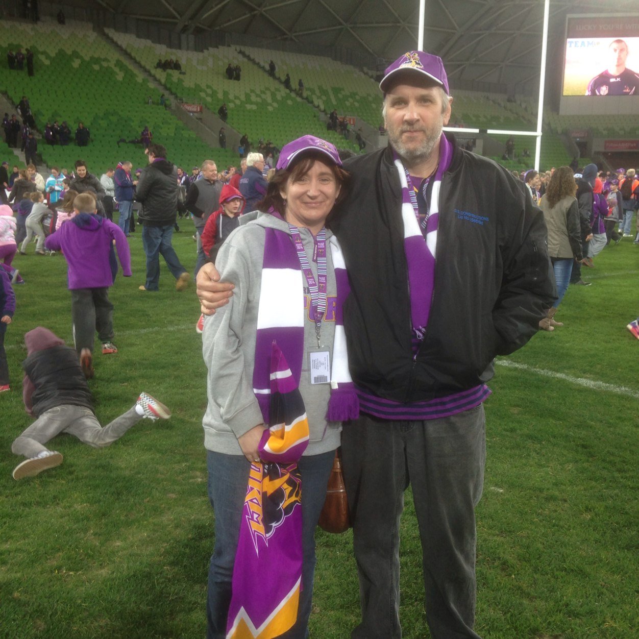 I am English, lived in Melbourne but now live in Newcastle NSW. i am a fanatic Melbourne Storm fan ⚡⚡