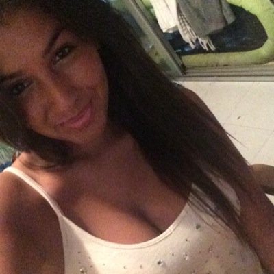 Souvent les gens pour qui tu prendrais une balle son ceux derrière la gâchette ♥