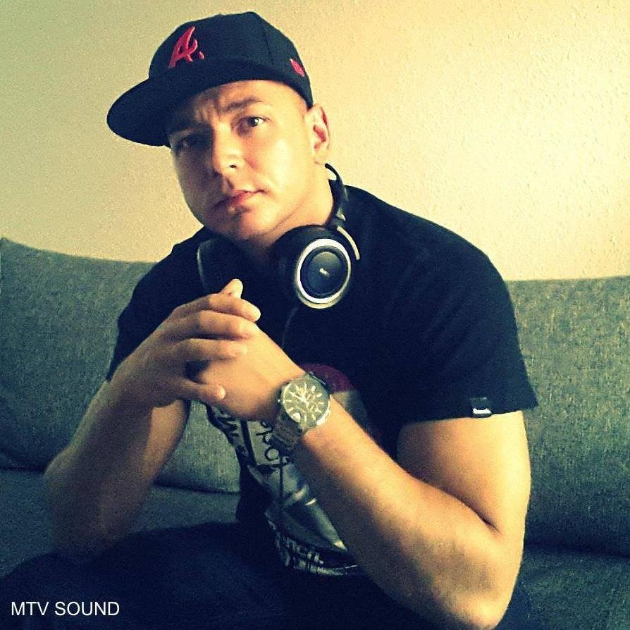 Andrew Crowd (born March 1985) better known by his stage name Andrew Crowd , is a Polish-German music ghost producer, songwriter & remixer for many Djs.