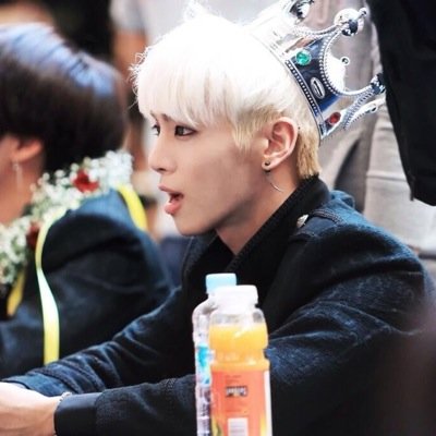 オレンジ グッズ垢 低浮上 拡散希望 画像のトレカ グッズ譲ります 希望額をお願いします 交換の場合は画像4枚目記載 Shinee ソシ 少女時代 F X Apink キー Key ミノ オニュ ルナ アンバー エンバ ソルリ ナムジュ Http T Co 7bszsxaftr