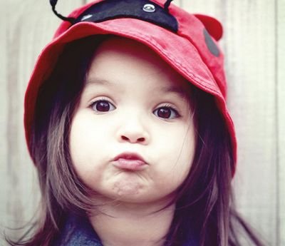 InshaDani's profile picture. 