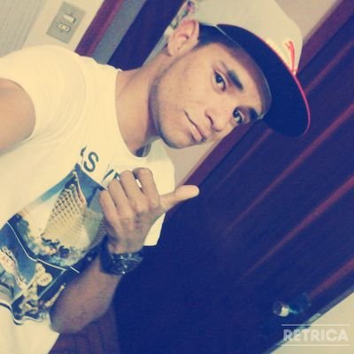 (Aqui a felicidade reina parceiro)