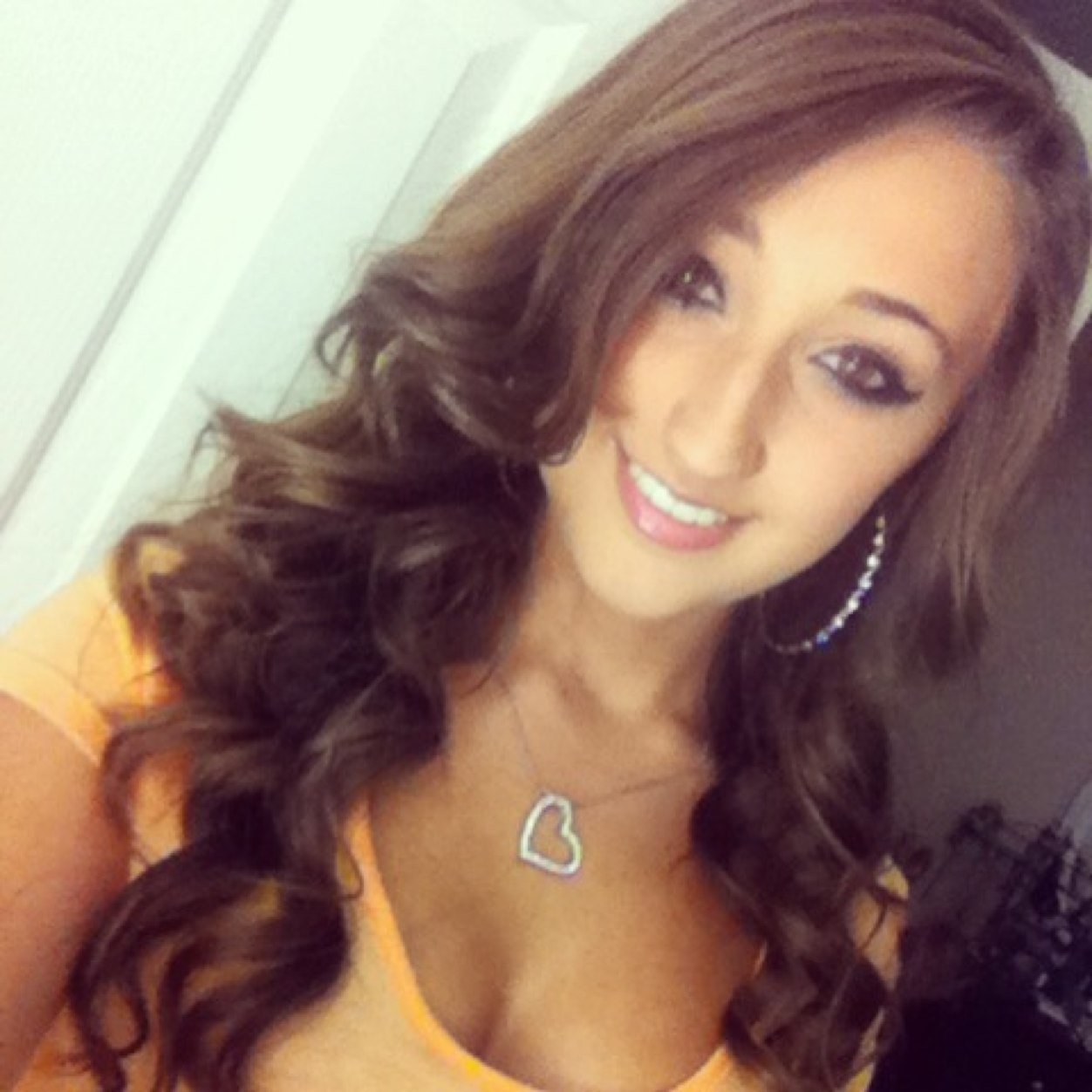 CiaraaBrookee's profile picture. ~Dream~Live~Love~Hate~Smile~Realize~        stand up for what you love