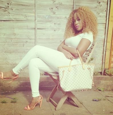 Im just a little London girl with big American dreams.. :) my daughter is my heart! Follow me on Instagram cindy_mcaddy