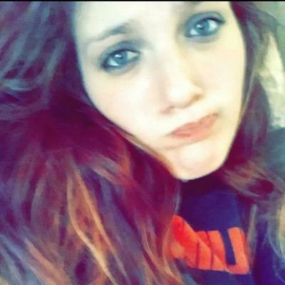 voodoo queen management scout, loves music