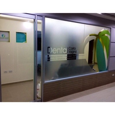 Odontologia Gnral• Ortodoncia• Prótesis• Blanqueamiento Dental• Diseño de Sonrisa Ubicado en Multicentro El Recreo primer piso nivel 2. Contactenos: 271-2313147