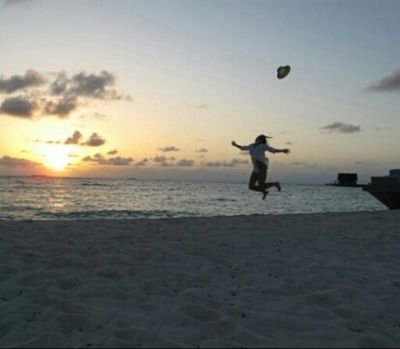 04MariaJose's profile picture. La enana de la casa desde 1995. Estudiante de Medicina. CMU Santa Monica.