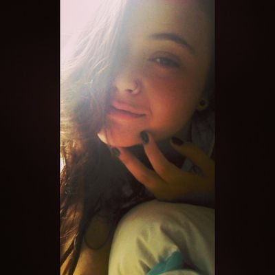 Instagram : @thaislenna