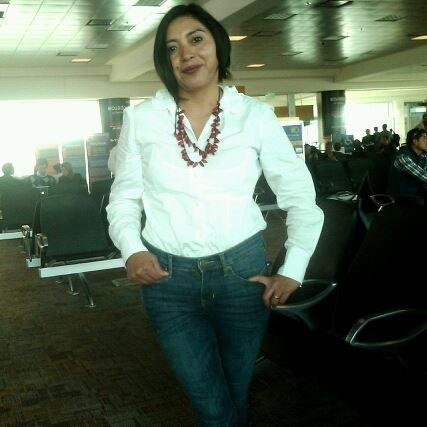 Quiteña, amo la naturaleza y me gusta paseos al aire libre disfrutar del aire puro y disfrutar de los paisajes hermosos que tiene Quito y todo mi Ecuador.