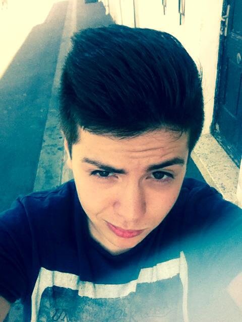 swag_valentin's profile picture. hey salut vener me follow