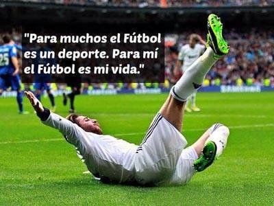 Jugador de futbol en ponte arnelas/hay que ser feliz aun que solo sea por joder
