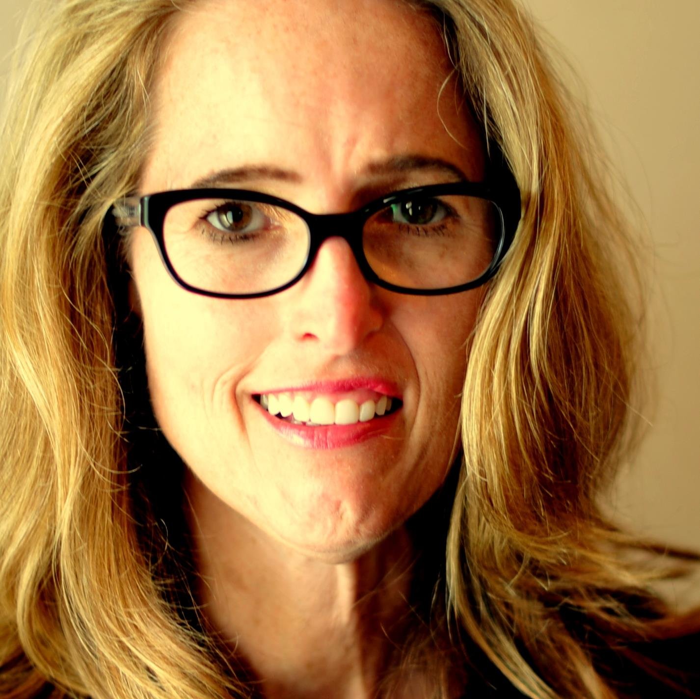 Tech exec, knitter, runner, boy-mom, dog-mom, loves books