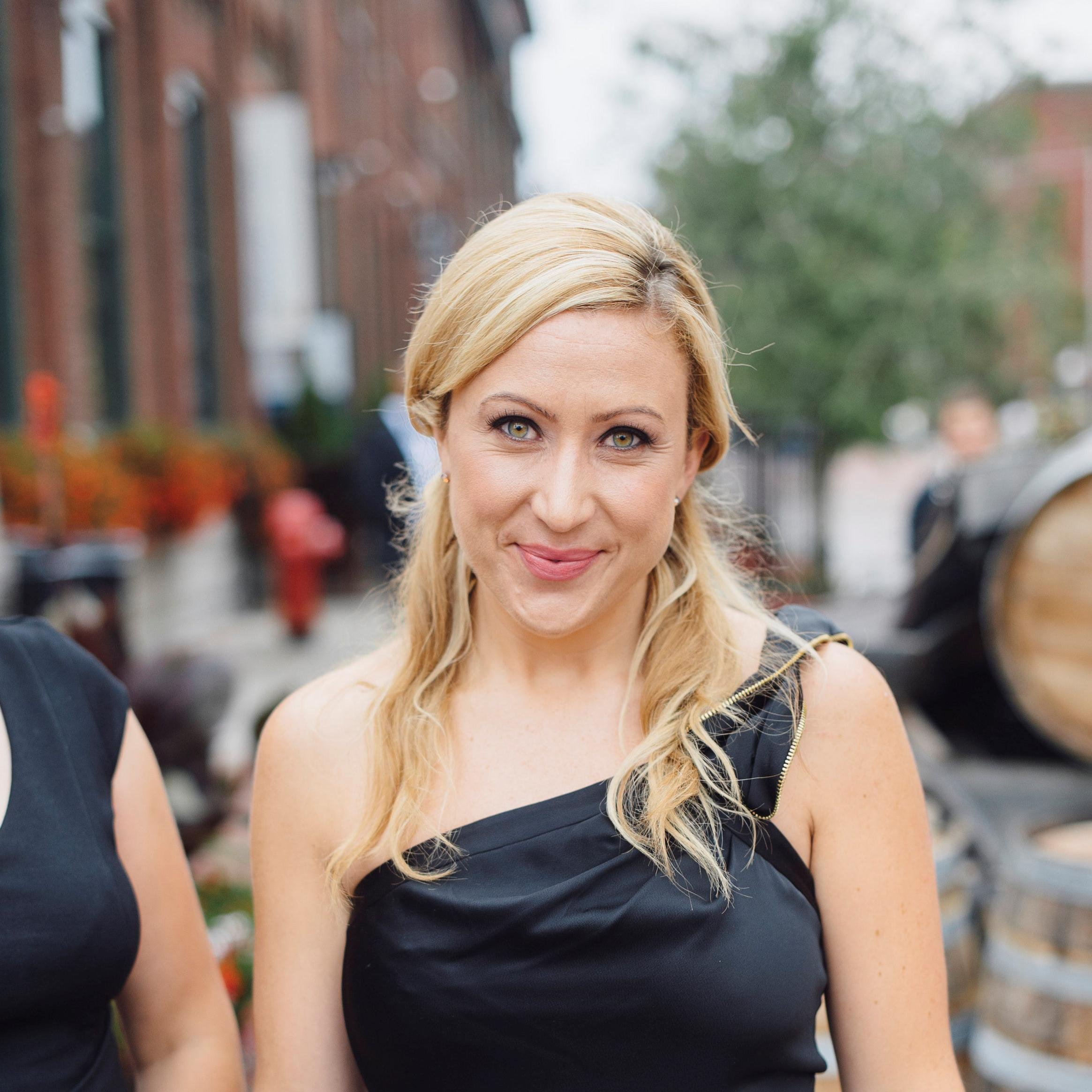 Kalandra Roach Profile