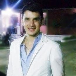 a vida é uma grande festa ao qual eu e vc fomos convidados,pow então vamos aproveitar cada minuto dessa festa.