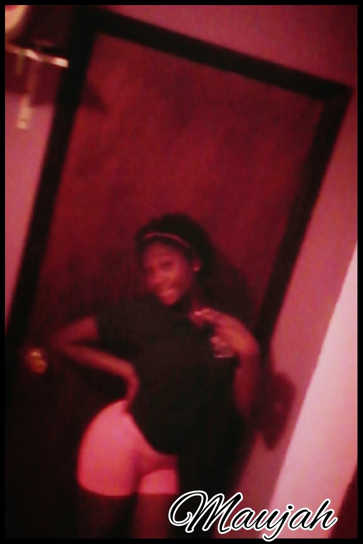 NO BOYFREIND NO STRESS #FOREVER ALONE LOOKING A** NIQQUAZ :$$