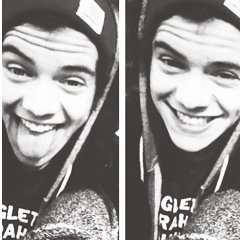 FOLLOW @tropicalharrry AND ASK FOR A FOLLOW BACK ~ I AM CHECKING AND WILL UNFOLLOW ON HERE IF NOT THANK U GUYS