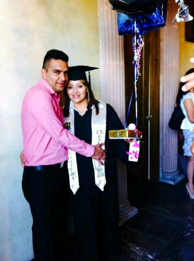 Me di cuenta que existia el Amor cuanto te vi x primera ves en mi vientre  te AmoO mi princesa ..!