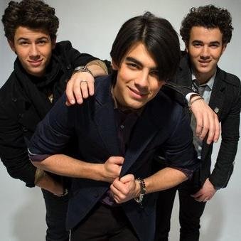 i love #thejonasbrothers